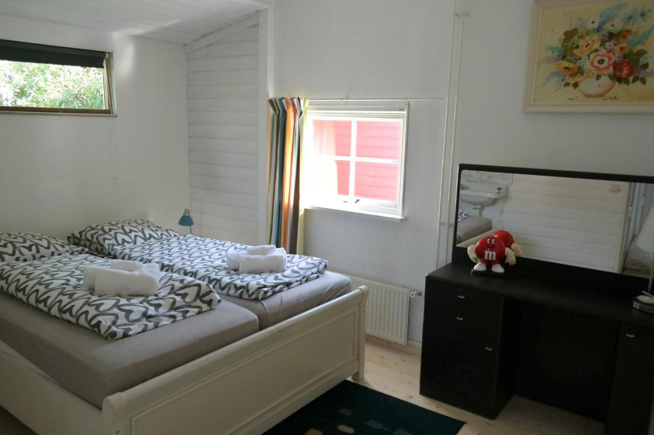 3 Pers Waterfront Swedish House W Sauna, Modern Kitchen And Private Terrace Anjum Bagian luar foto